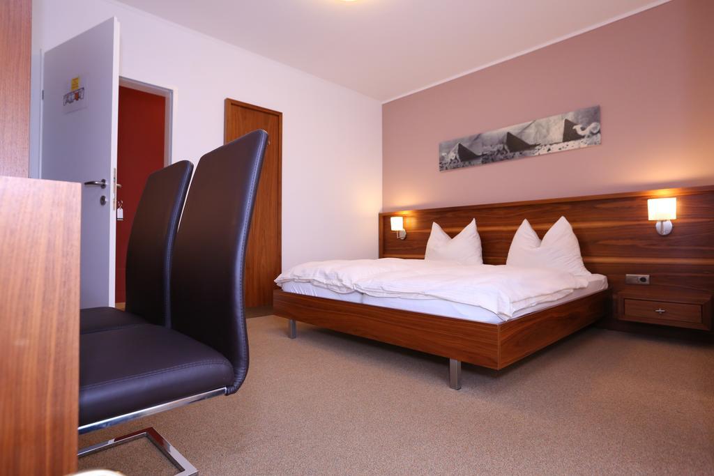 Hotel & Konditorei May Neufeld an der Leitha Pokoj fotografie