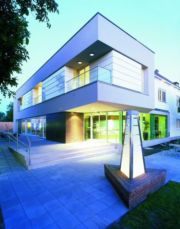 Hotel & Konditorei May Neufeld an der Leitha Exteriér fotografie